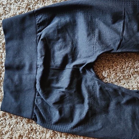 Gymshark black leggings womans XS. - Picture 5 of 8